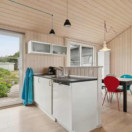 By Balka With Perfect Location Feriehus Neksø